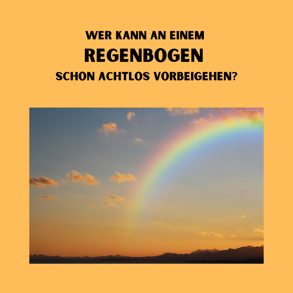 Regenbogen bei Abenddämmerung in freier Natur